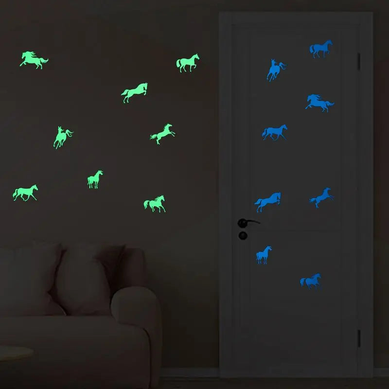 8pcs Horses Glow in the Dark Wall Sticker