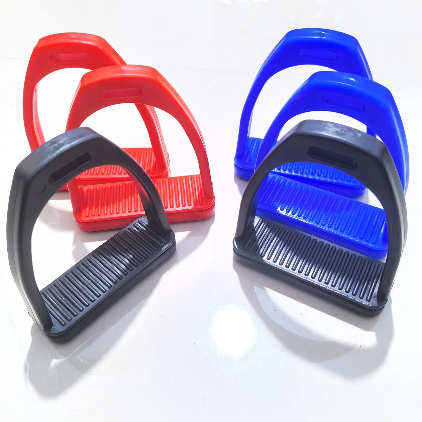 Pair Horse Riding Plastics Stirrups With High Strength Non Slip Rubber Pad